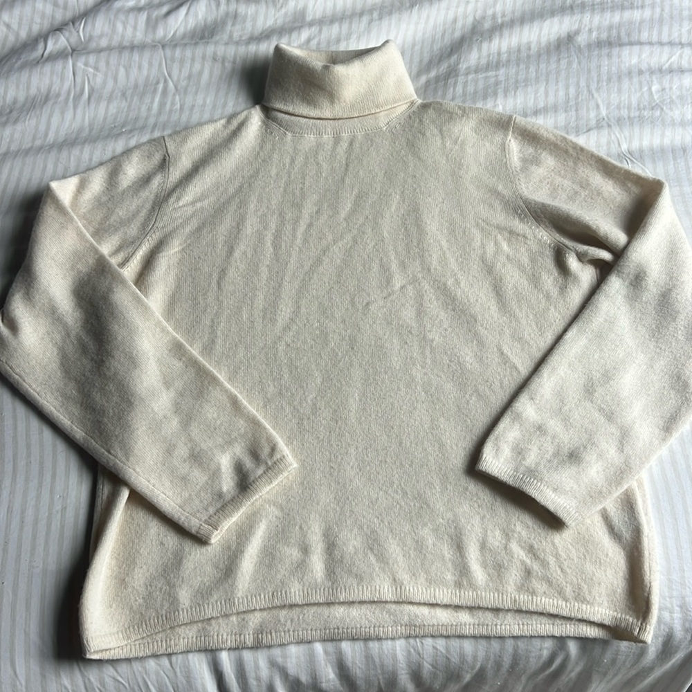 100% cashmere sweater